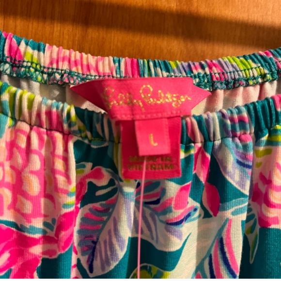 Lilly Pulitzer Smocked Blouse 3/4 Sleeve - Picture 4 of 5